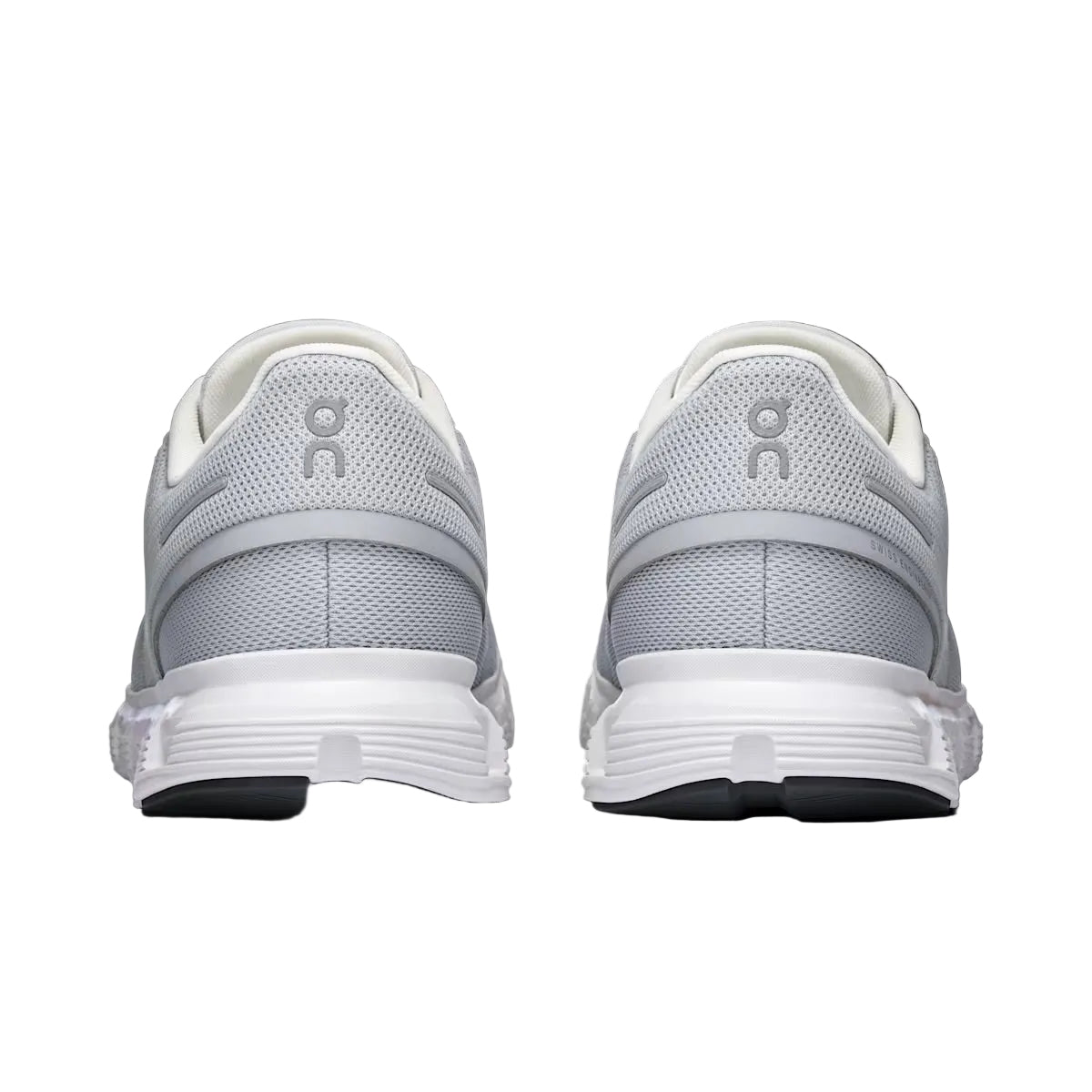 On cloud 6 Glacier | White