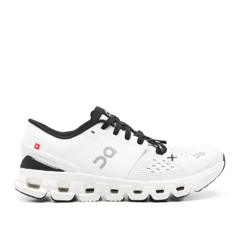 On Running
Cloud X 4 sneakers