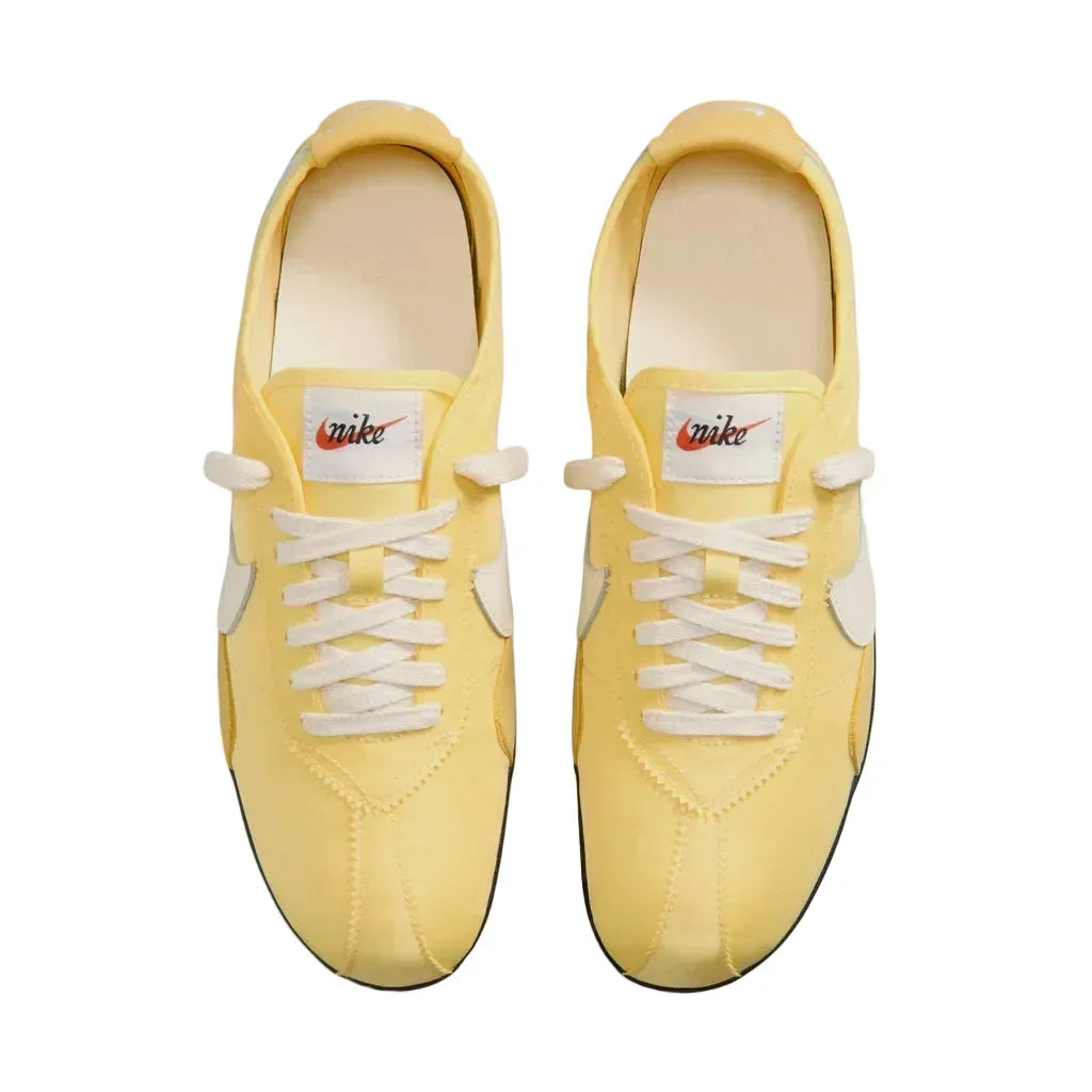 Nike Moon Shoe OG Soft Yellow / Black / Soft Pearl