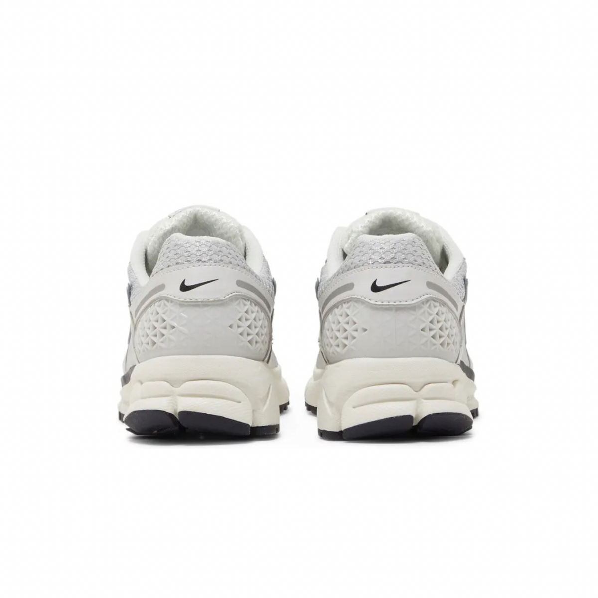 Air Zoom Vomero 5 'Photon Dust Metallic Silver'