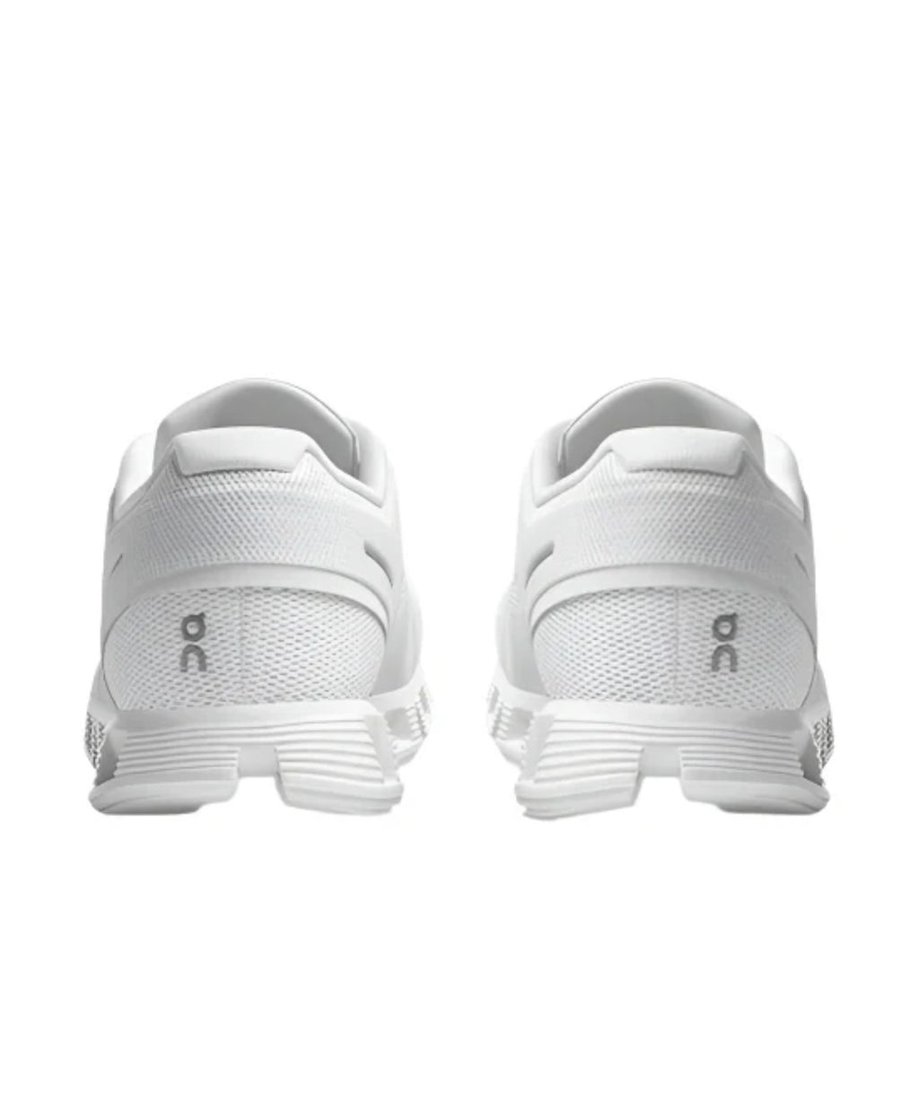 On Running Cloud Shoes white