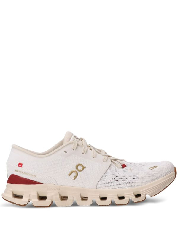 On Running Cloud X 4 sneakers