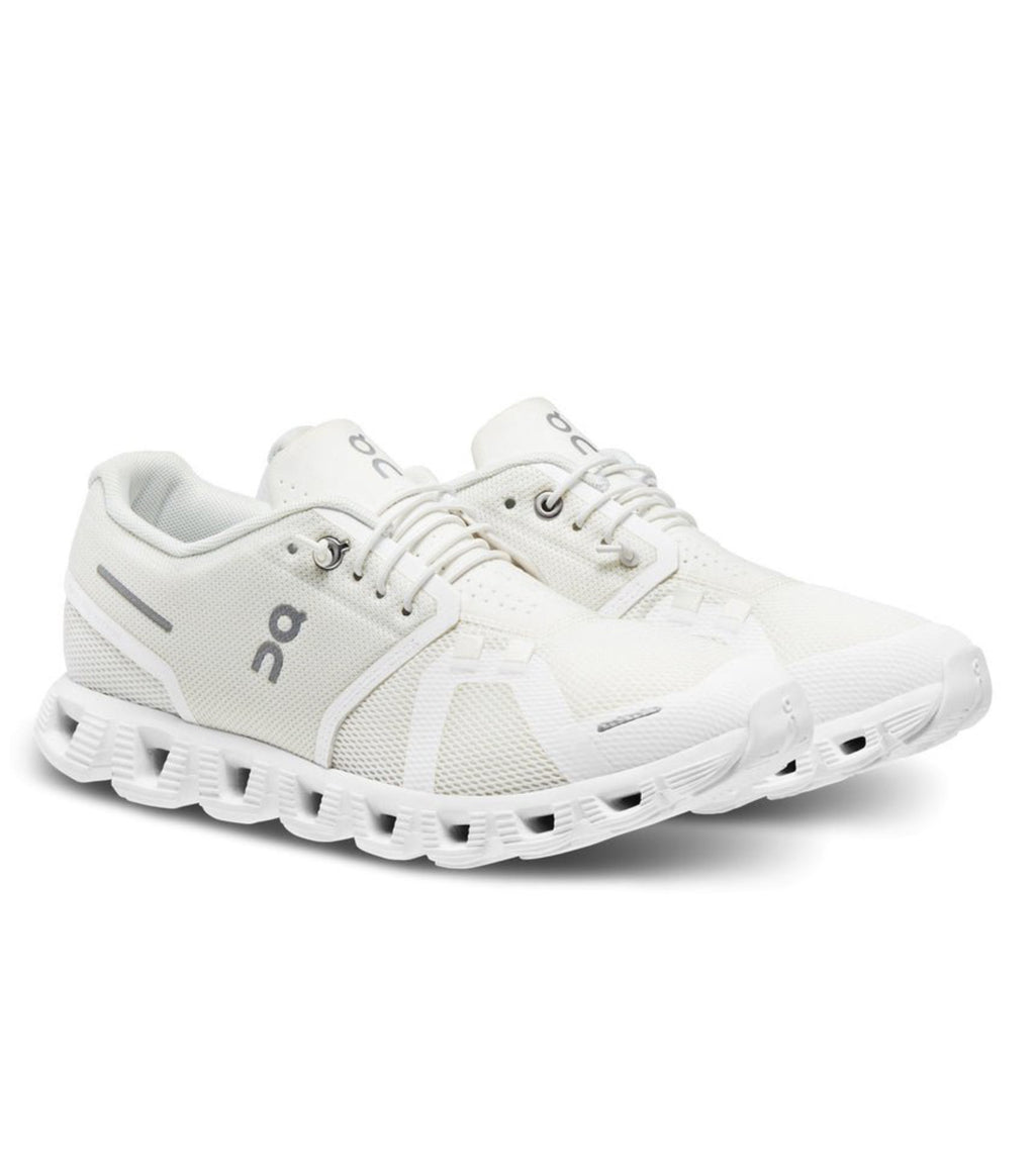 On Running Cloud 6 All White