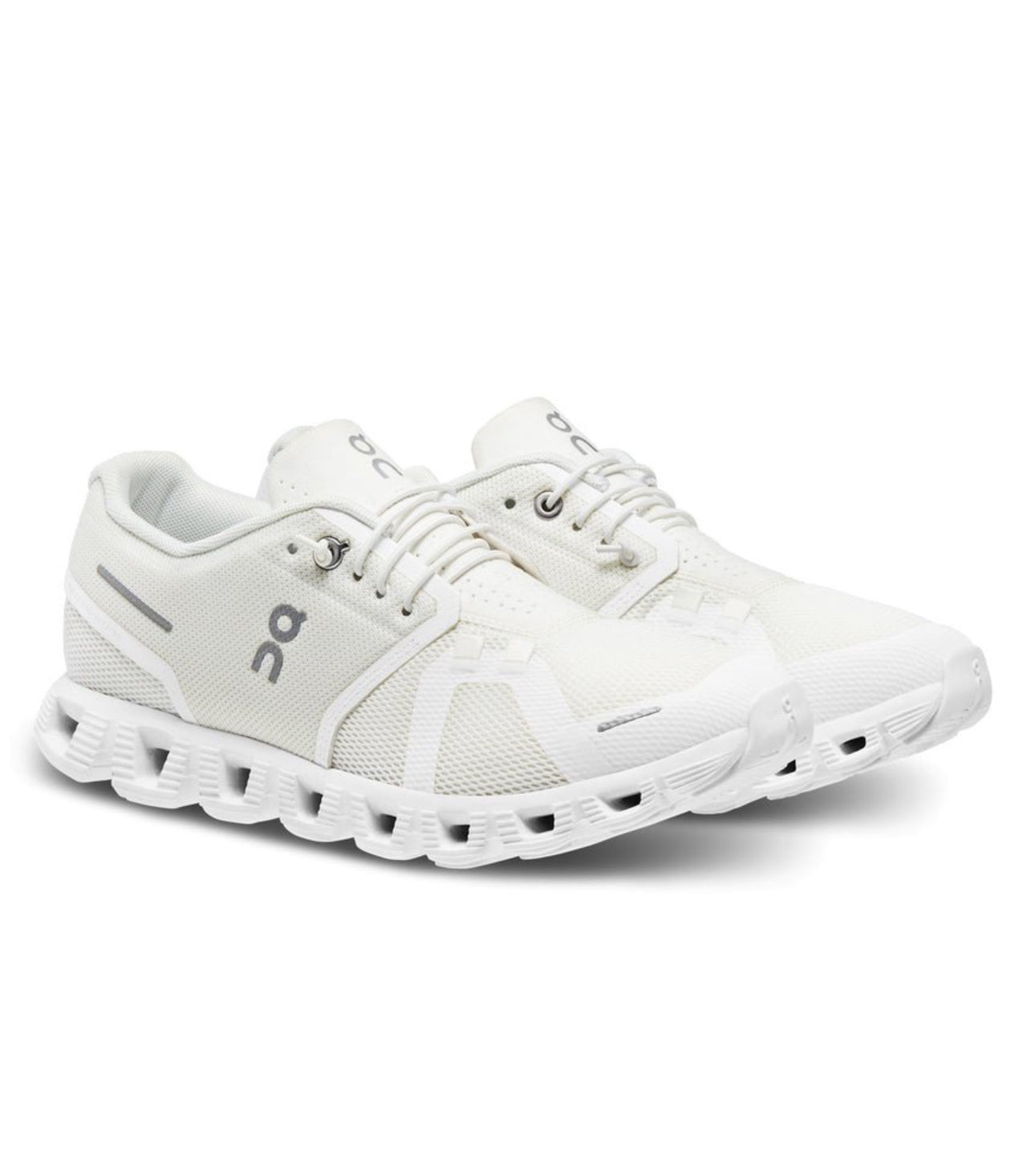 On Running Cloud 6 All White