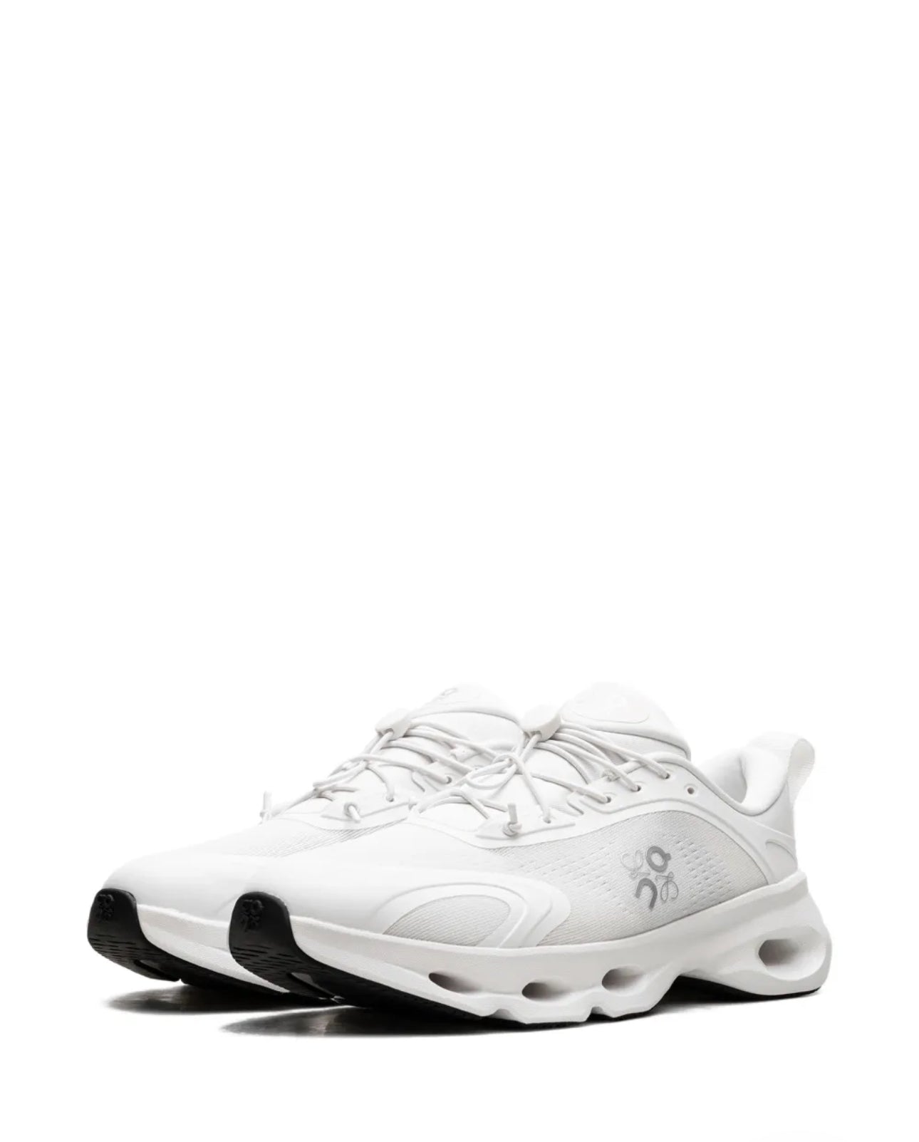 On Running Cloudsolo LOEWE White