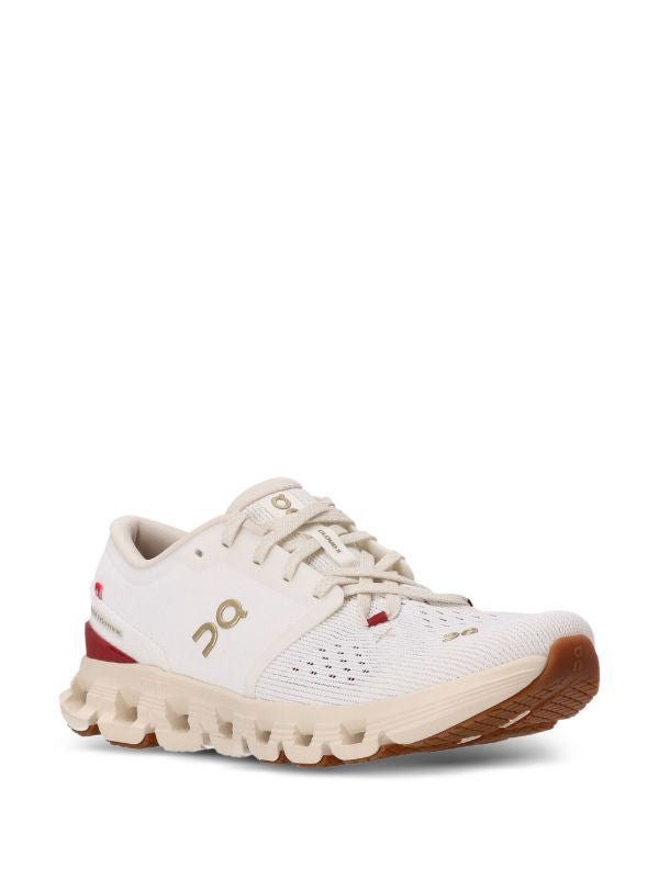 On Running Cloud X 4 sneakers