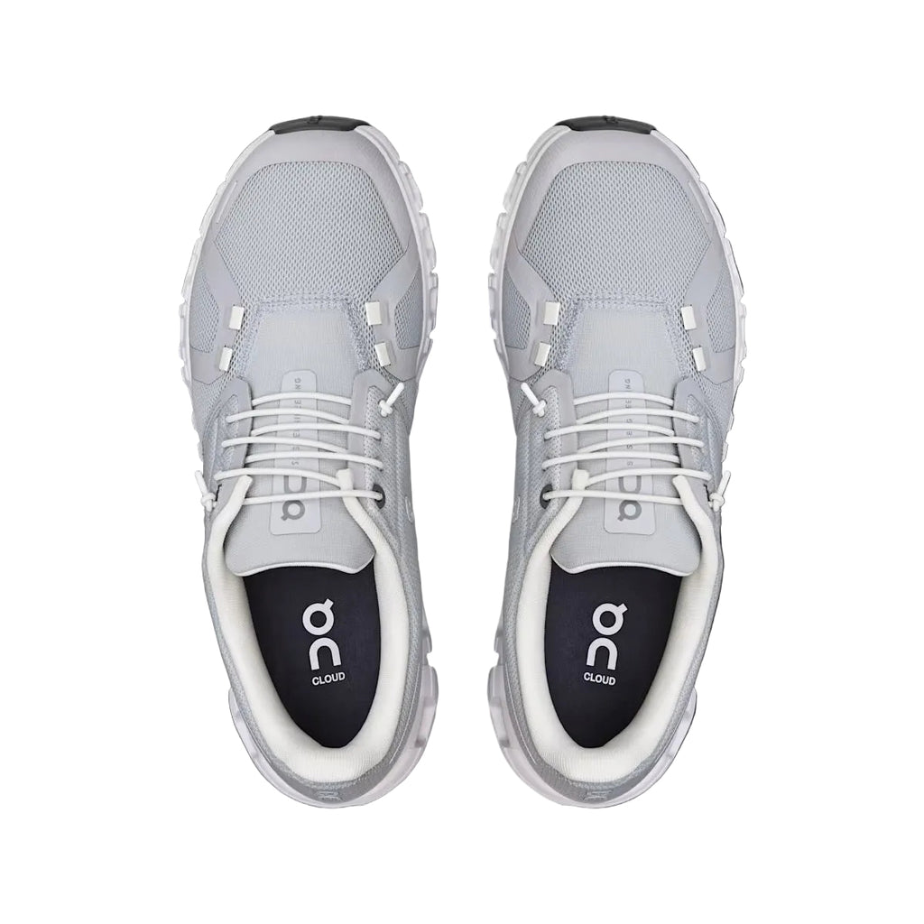 On cloud 6 Glacier | White